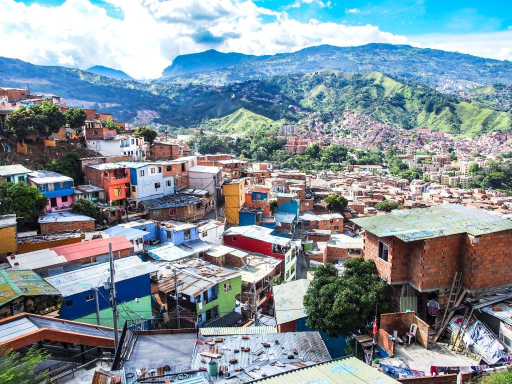 Comuna 13, a favela em Medellín que se livrou da violência e virou atração&nbsp;turística