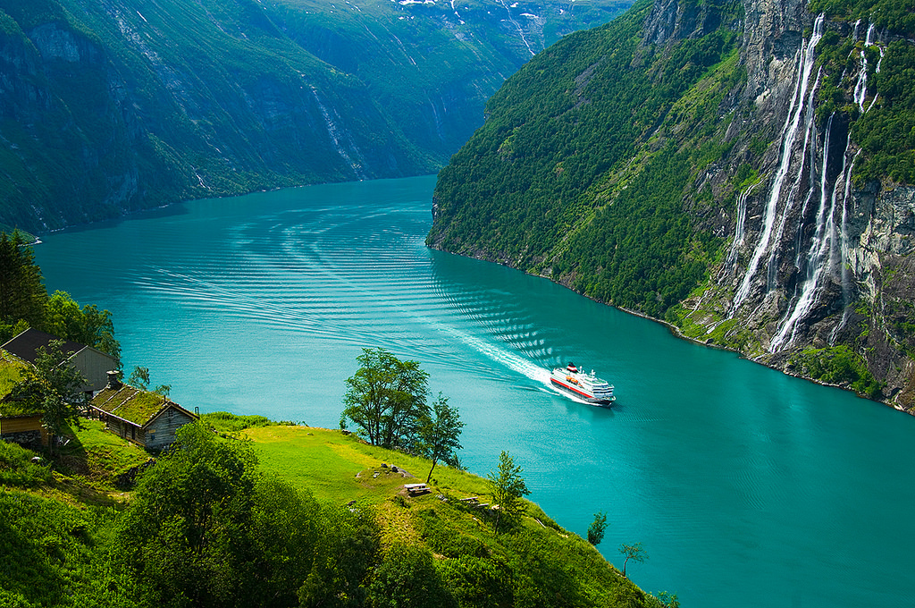 Conheça Geiranger, na Noruega, lugar para se maravilhar com a natureza e com o mais belo fiorde do&nbsp;mundo